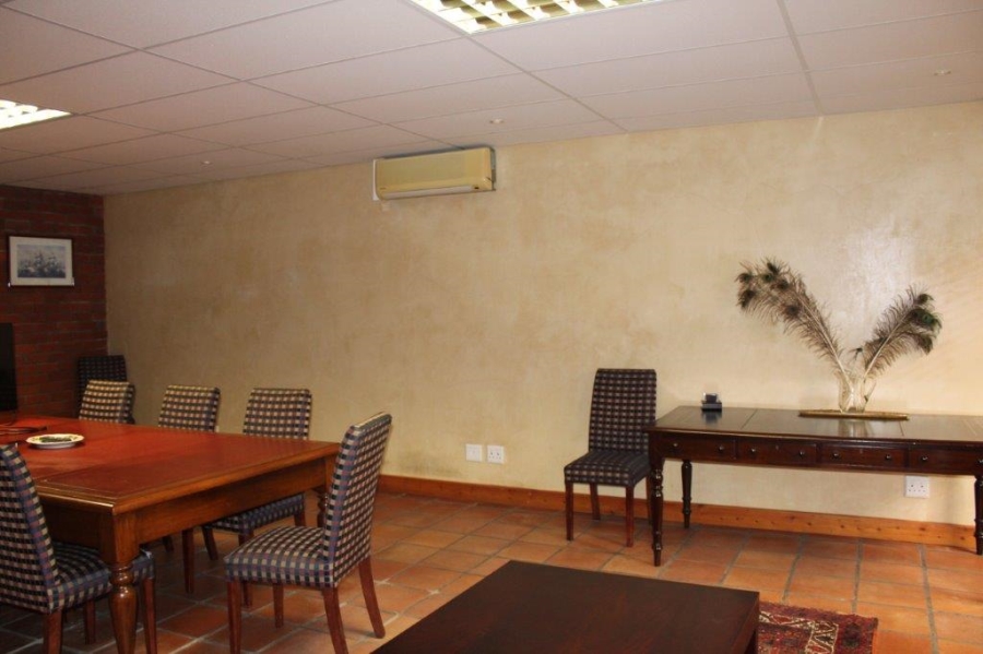 To Let commercial Property for Rent in Mowbray Western Cape